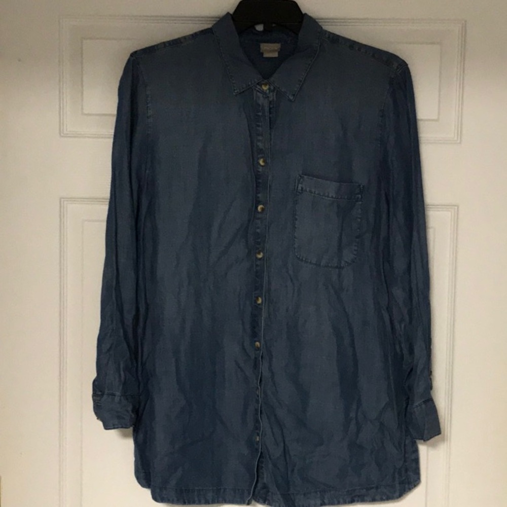 Chicos Blue Denim Button-Up Shirt 32” long NWOT
